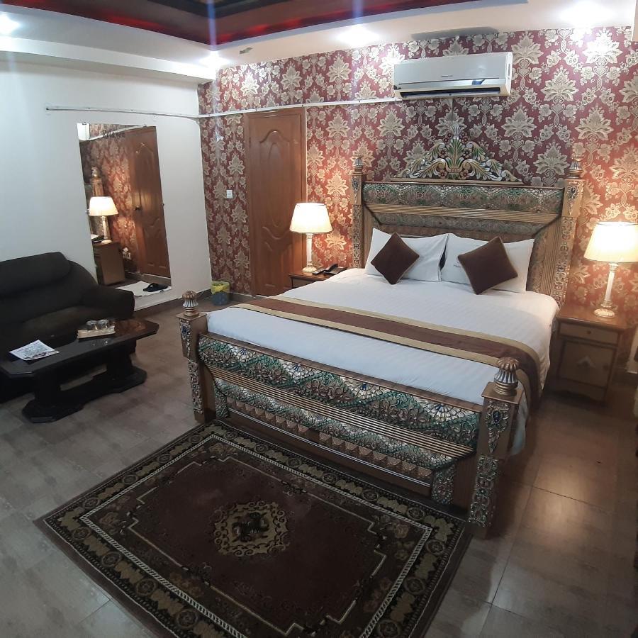 Premier Inn Davis Road Lahor Dış mekan fotoğraf
