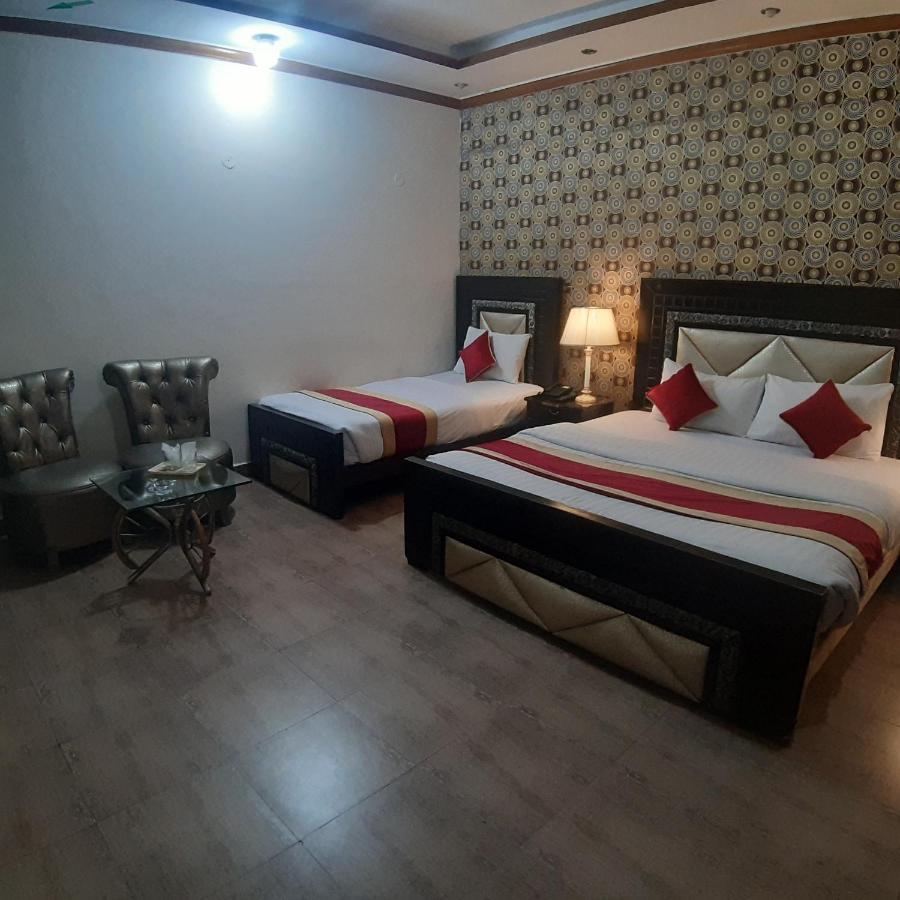 Premier Inn Davis Road Lahor Dış mekan fotoğraf