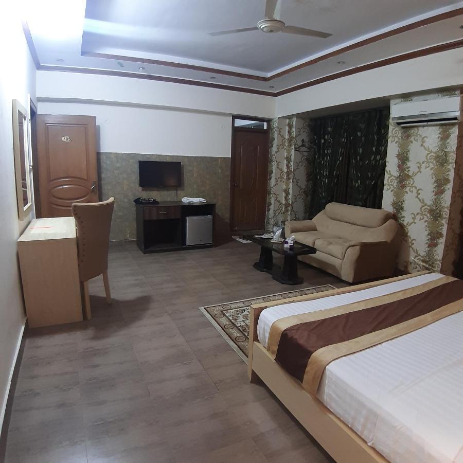 Premier Inn Davis Road Lahor Dış mekan fotoğraf