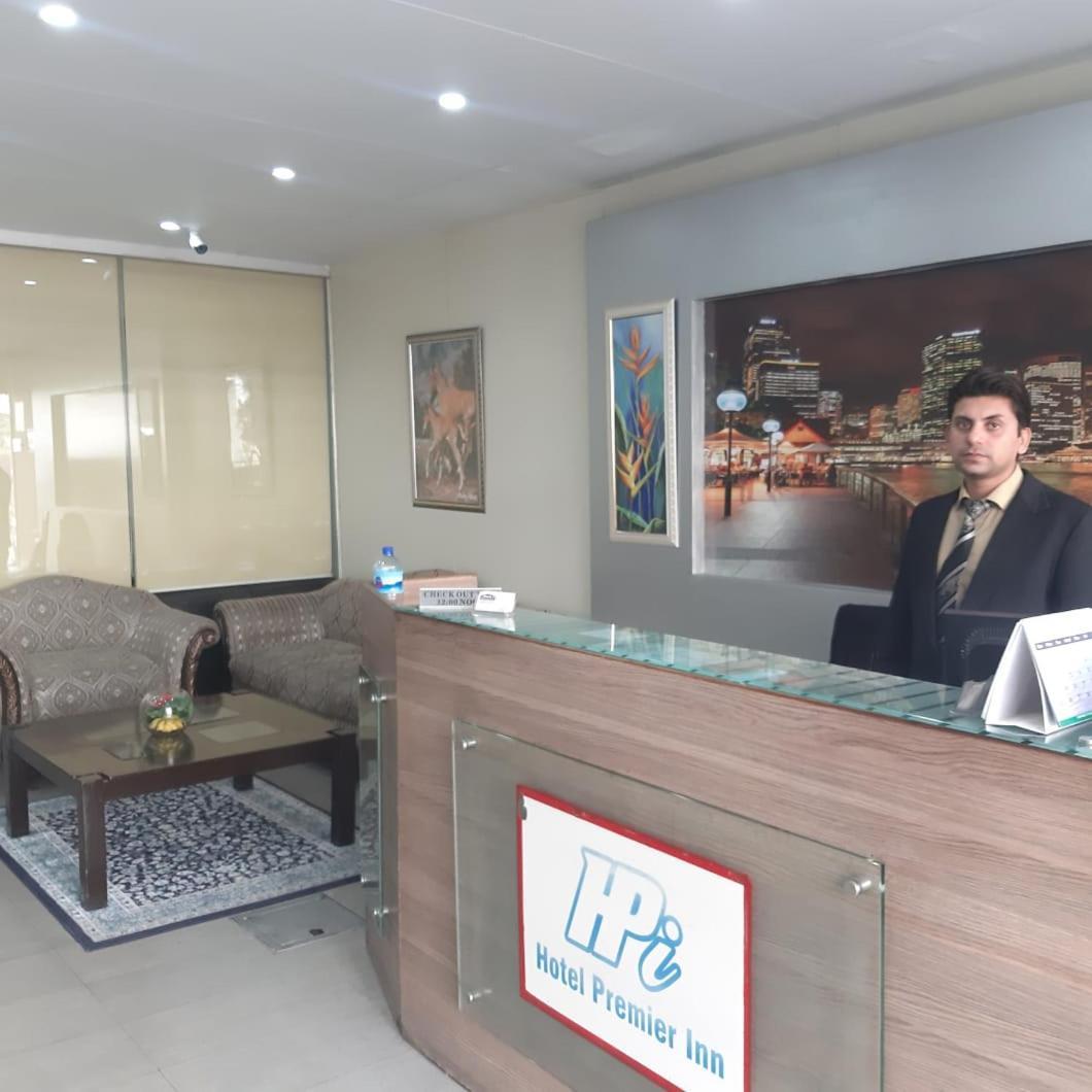 Premier Inn Davis Road Lahor Dış mekan fotoğraf