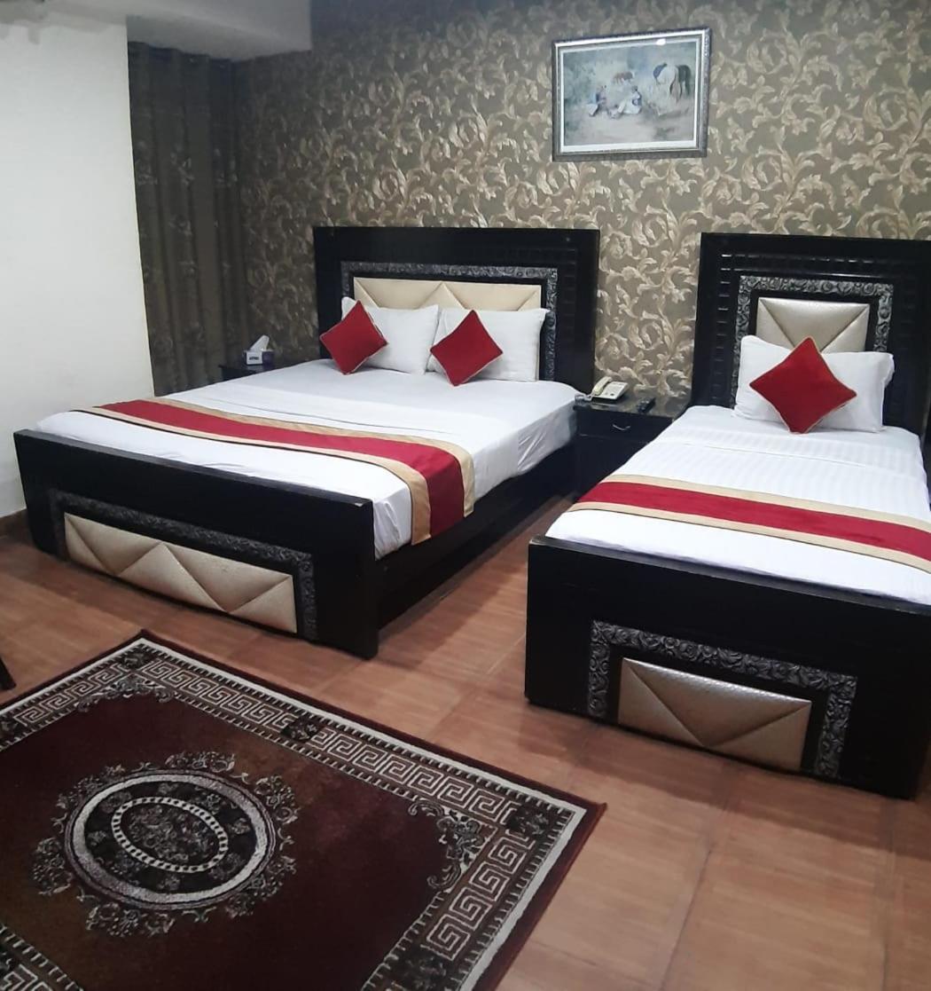 Premier Inn Davis Road Lahor Dış mekan fotoğraf