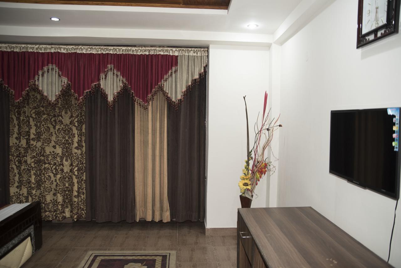Premier Inn Davis Road Lahor Dış mekan fotoğraf