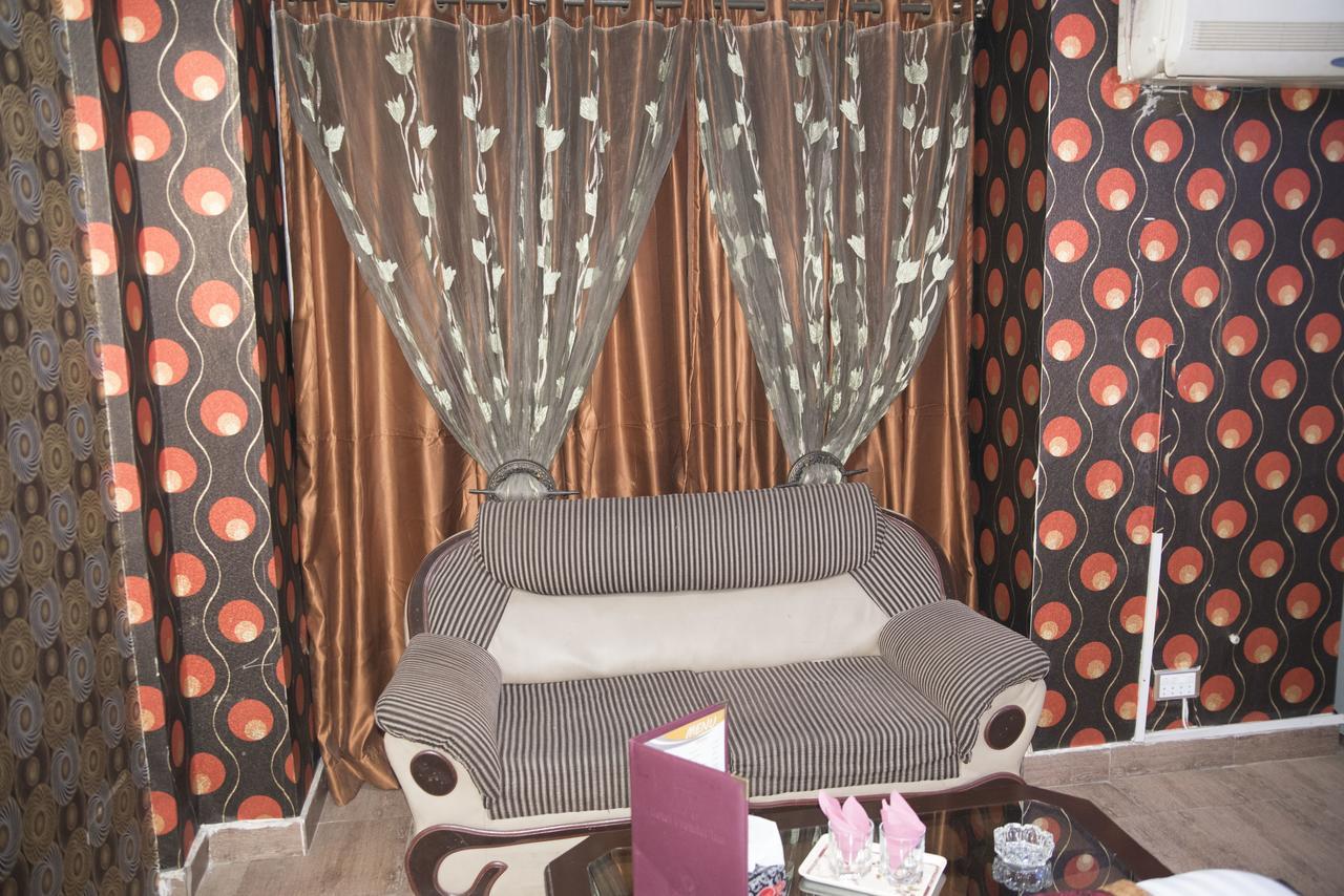 Premier Inn Davis Road Lahor Dış mekan fotoğraf