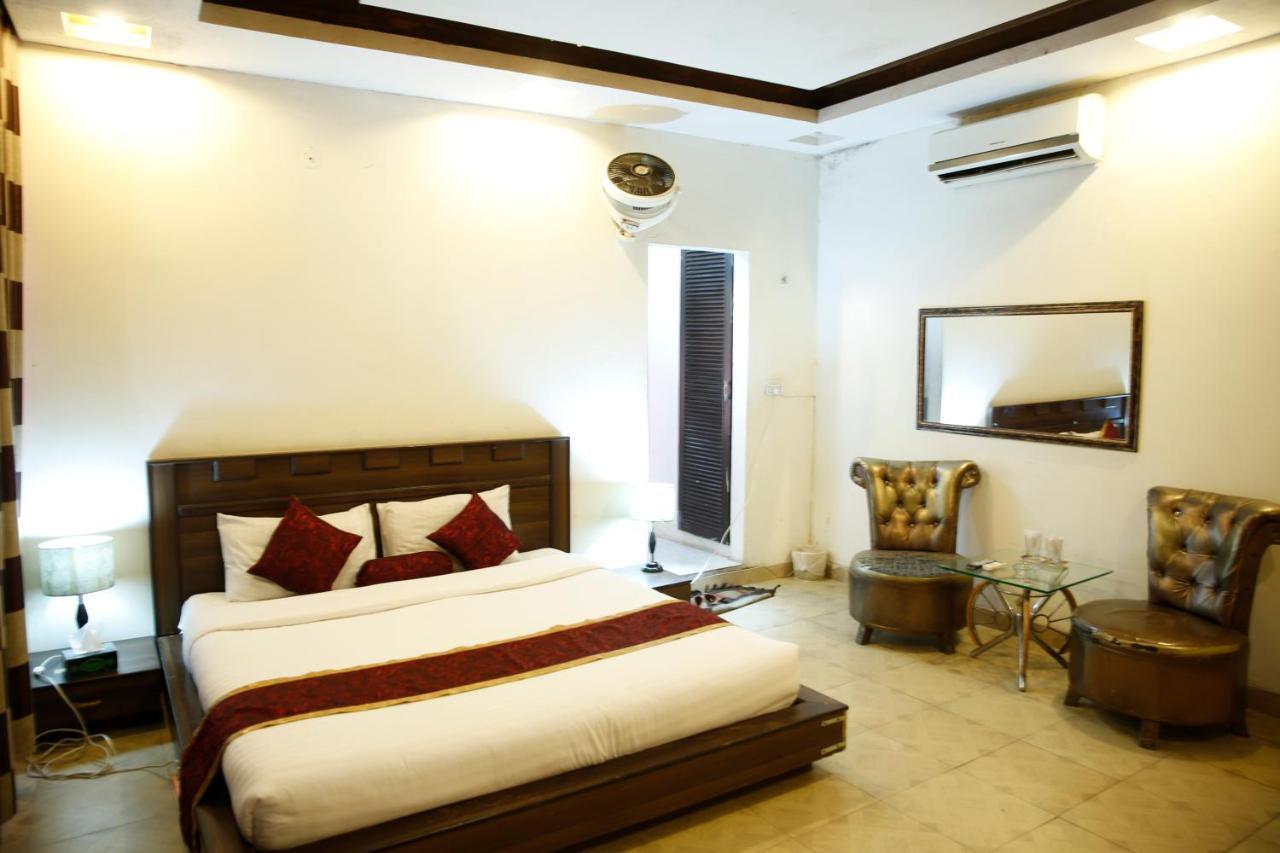 Premier Inn Davis Road Lahor Dış mekan fotoğraf
