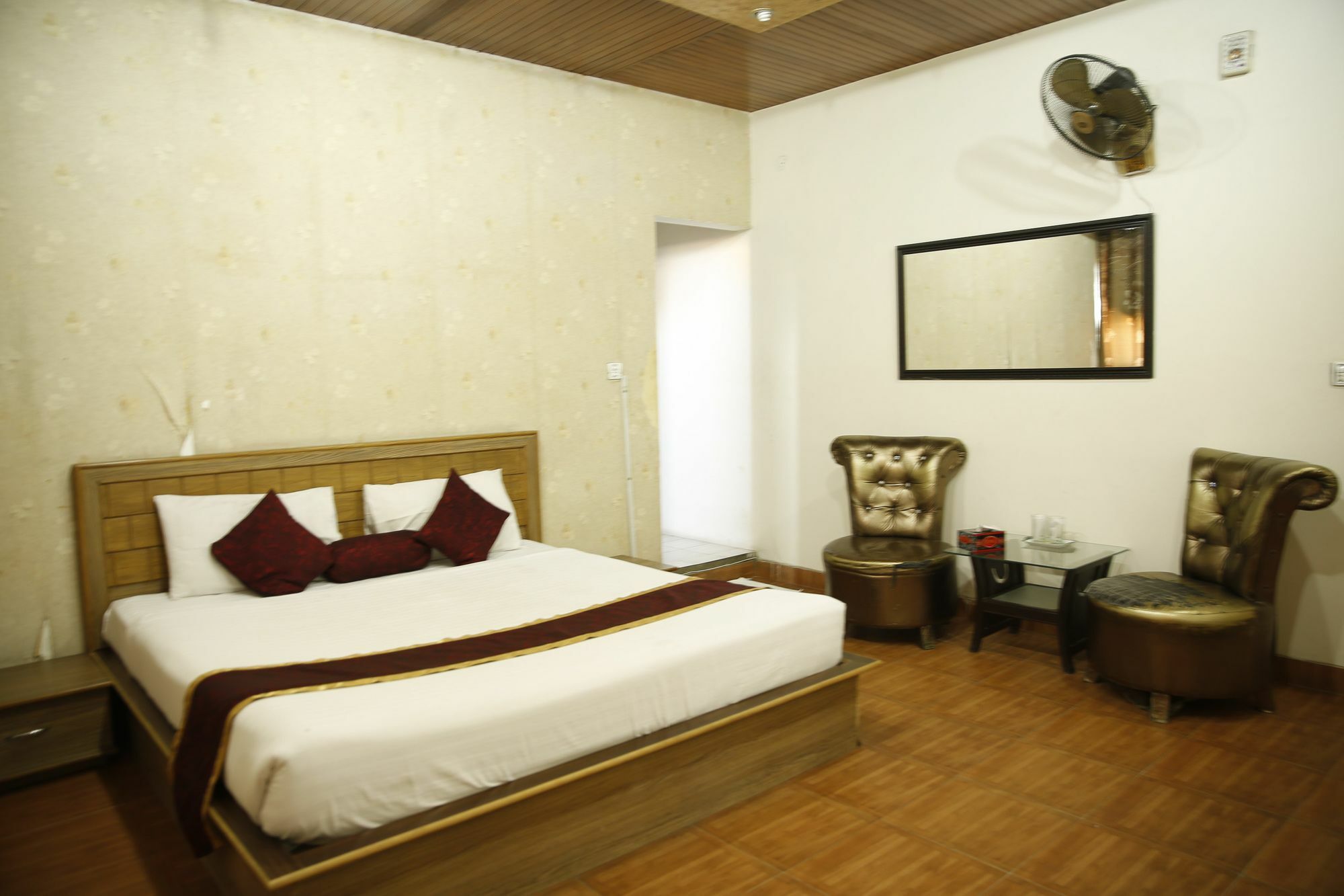 Premier Inn Davis Road Lahor Dış mekan fotoğraf