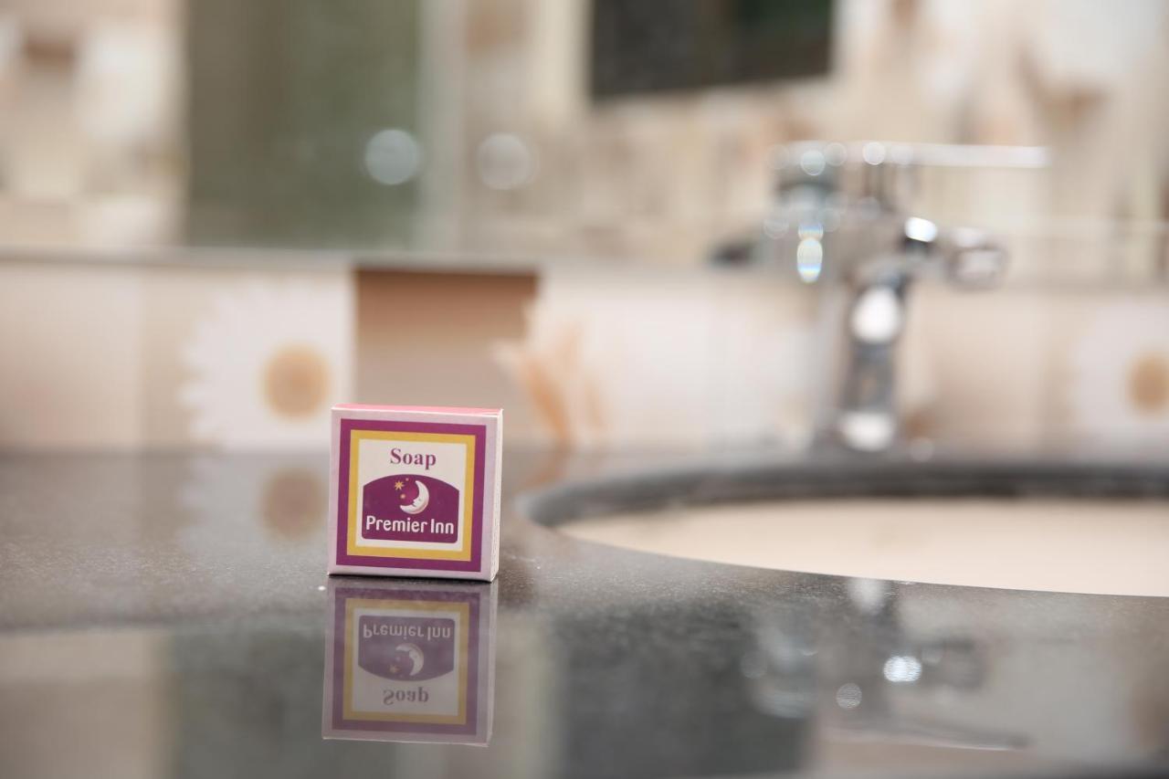 Premier Inn Davis Road Lahor Dış mekan fotoğraf