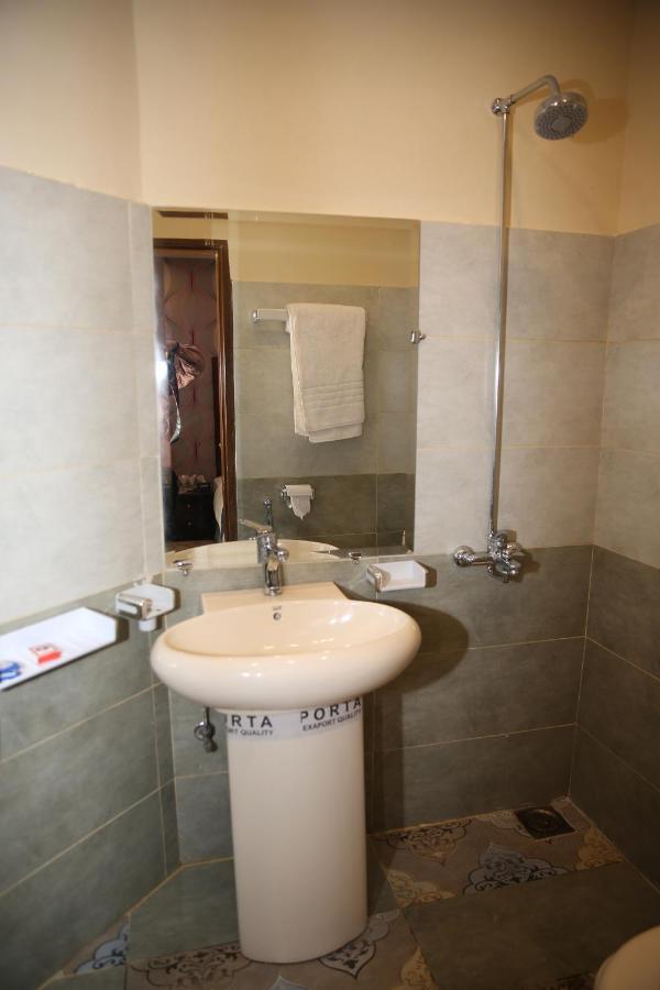 Premier Inn Davis Road Lahor Dış mekan fotoğraf